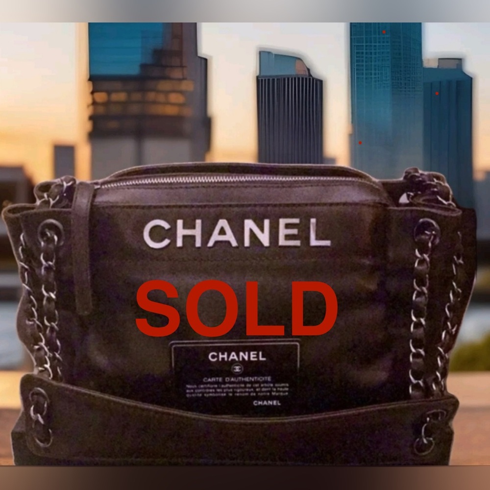 1HR SALE⏰️Chanel Bag - DARK BROWN like new Extra Pictures(🎁free surprise gift)